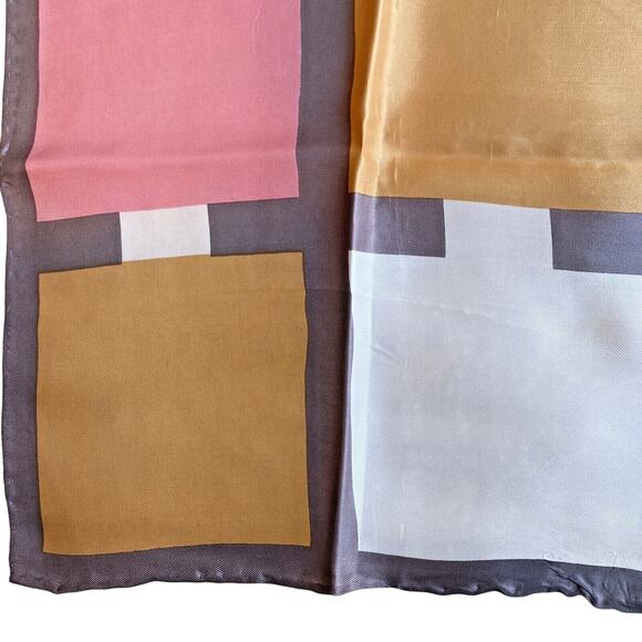 Vintage Silky Acetate Scarf Pink Gray Cream Peach Geometric Tailored 1970's - Picture 4 of 6